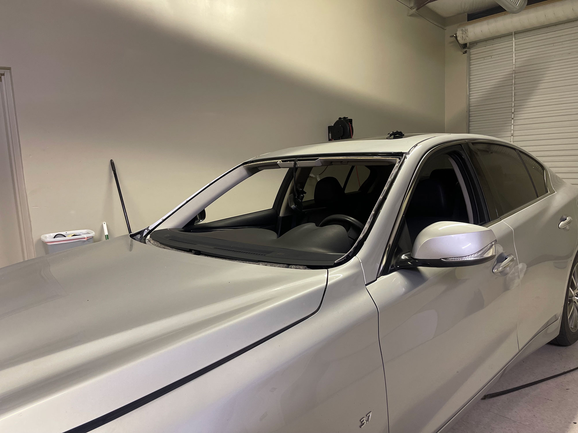 bmw windshield replacement near me