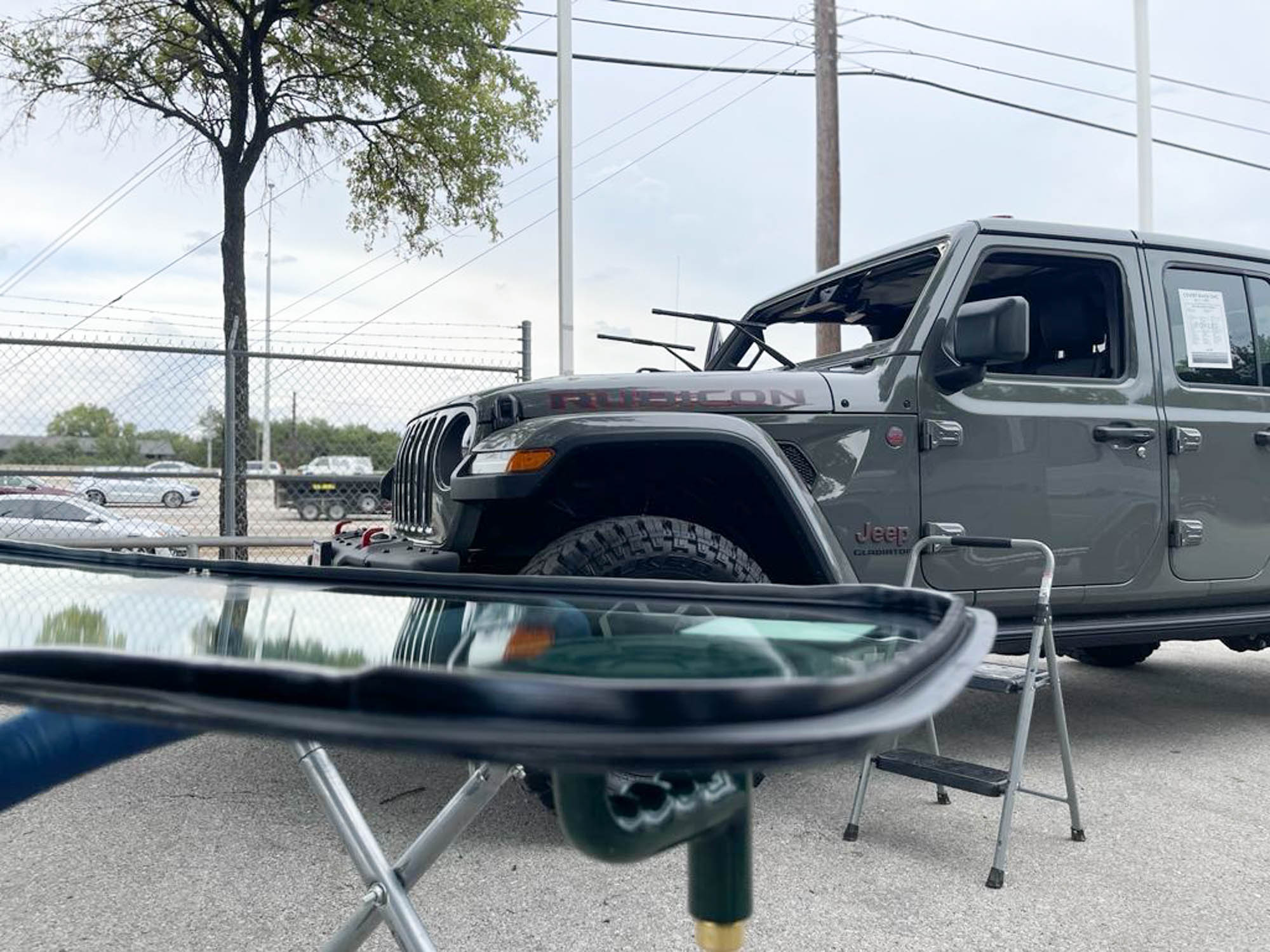 jeep cherokee windshield replacement austin tx