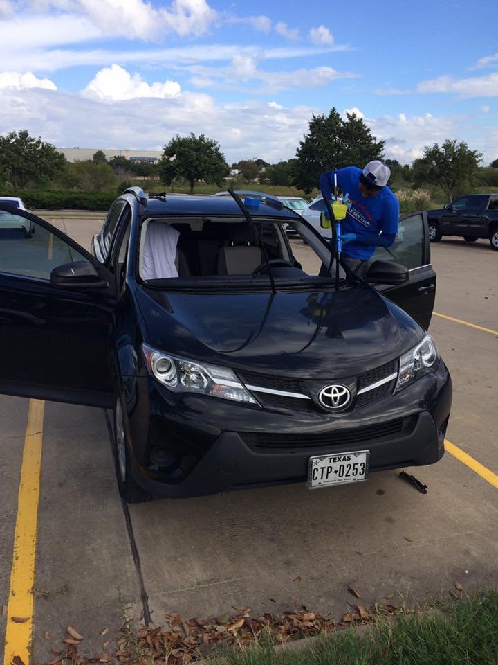 toyota rav-4 windshield replacement austin tx